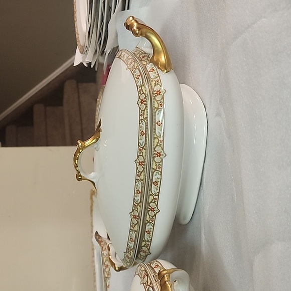 24k Gold Antique Vignaud Limoges France- Pattern VIG167. Serving dishes. - Picture 16 of 16